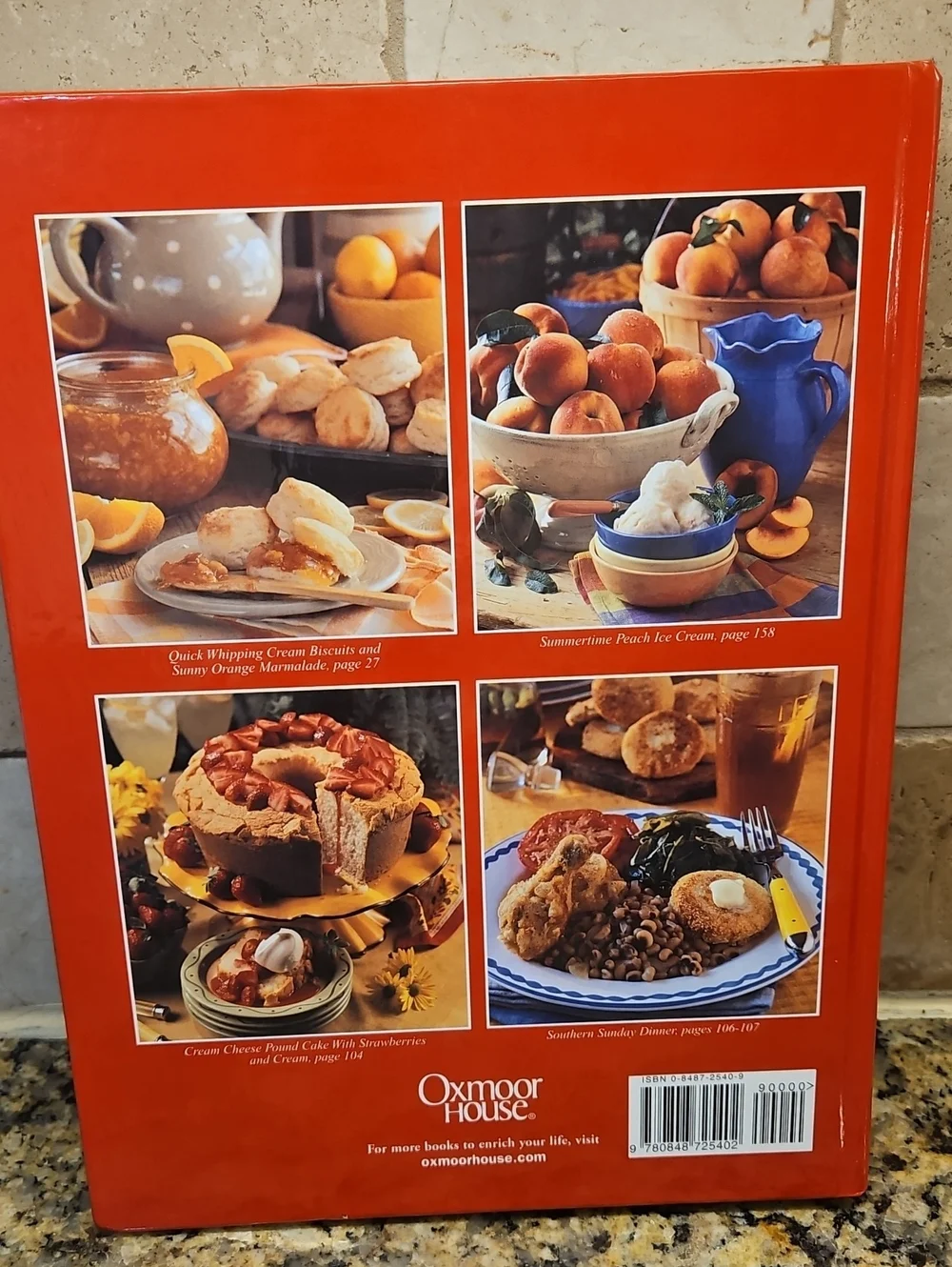 Southern Living Cookbook 2002 Annual Recipes - Yellow & Red Cover 367 Pages